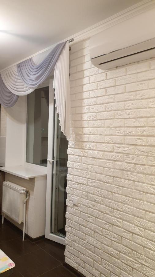 сдам посуточно уютную квартиру на марсельской 48, жк острова *