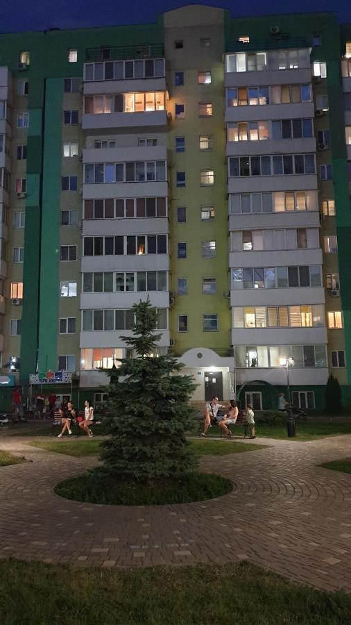 сдам посуточно уютную квартиру на марсельской 48, жк острова Kryzhanivka
