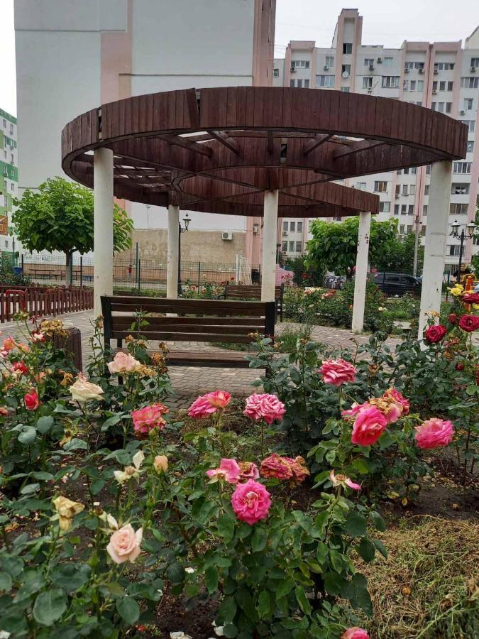 Apartment сдам посуточно уютную квартиру на марсельской 48, жк острова