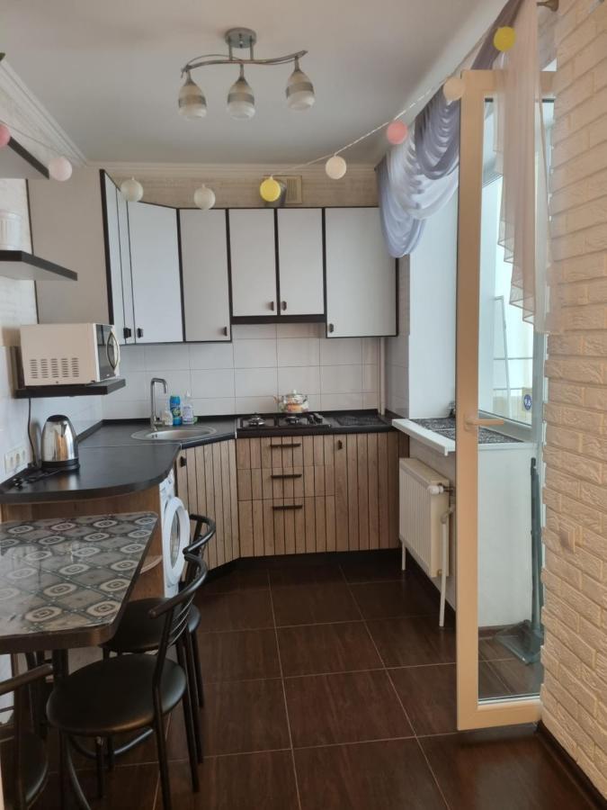Apartment сдам посуточно уютную квартиру на марсельской 48, жк острова *